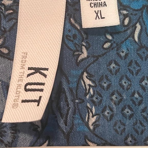 NWOT Kut From The Kloth Women’s Ultra Sheer Button Down Blouse Sz XL - Picture 8 of 8